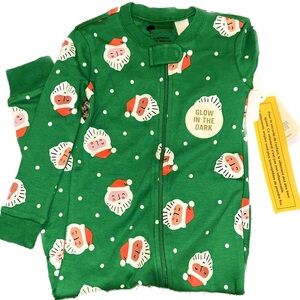 🎄🎅🏼 Christmas pajamas onesie Zippie glow in the dark🎅🏼🎄18/24 VHTF - NWT